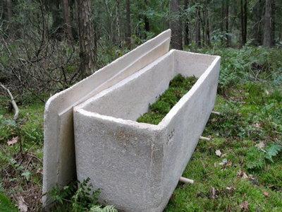 Living coffin