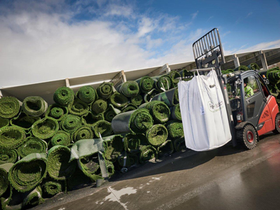 Sports turf recycling